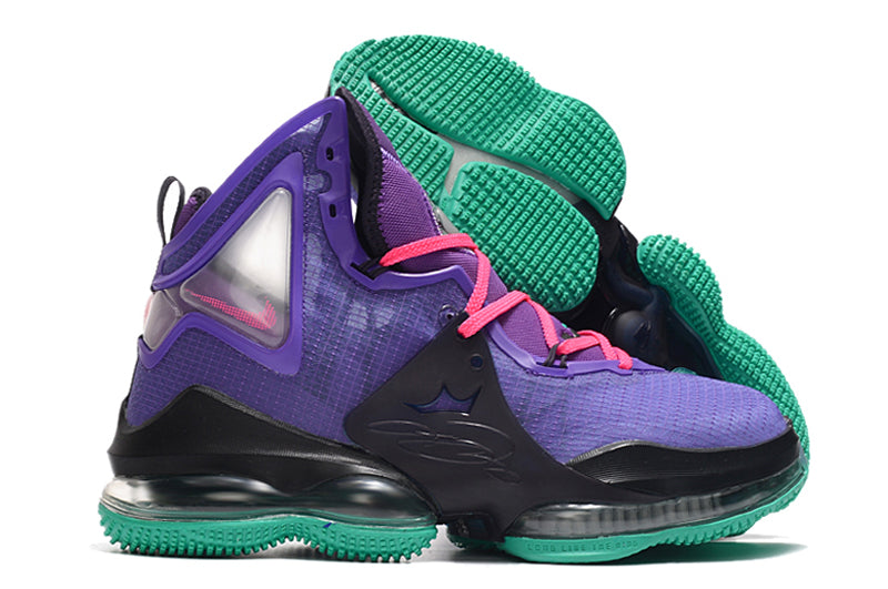 LEBRON 19 BASKETBALL SHOES