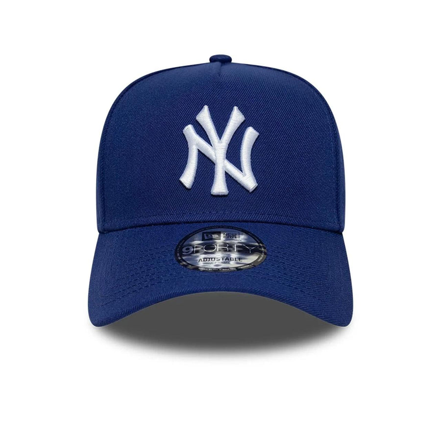 New Era New York Yankees 9FORTY A-Frame Adjustable Cap in Navy/White